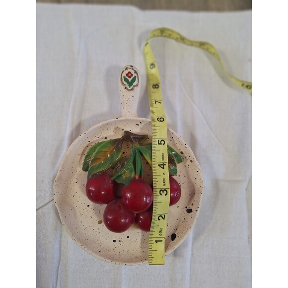 VTG Chalkware Universal Statuary Fruit Skillet Wall Art 1954 Cherries - Picture 5 of 5